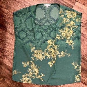 Cabi lucky green cap-sleeve blouse
